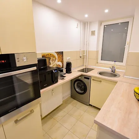 Libra - Two Bedrooms - 5 Guests - Next To Cismigiu Gardens Apartment Bucharest