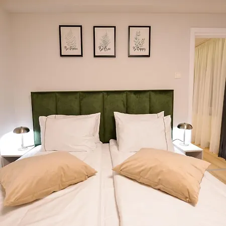 Libra - Two Bedrooms - 5 Guests - Next To Cismigiu Gardens *