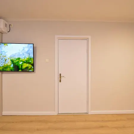 公寓 Libra - Two Bedrooms - 5 Guests - Next To Cismigiu Gardens 布加勒斯特