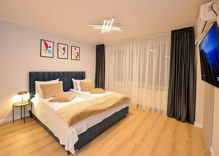 Libra - Two Bedrooms - 5 Guests - Next To Cismigiu Gardens 布加勒斯特